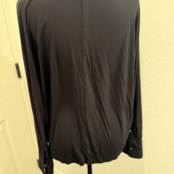 Buttercloth Motif in Icy Bamboo Size XL Oversized Fit - Picture 4 of 8